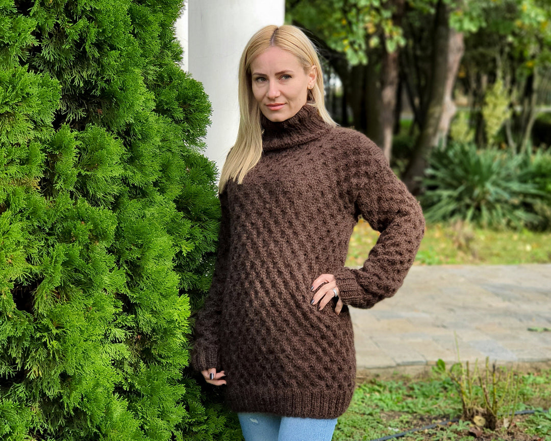 100% Alpaca Cable Knit Sweater, Hand Knitted Chunky Crewneck Pullover T903W