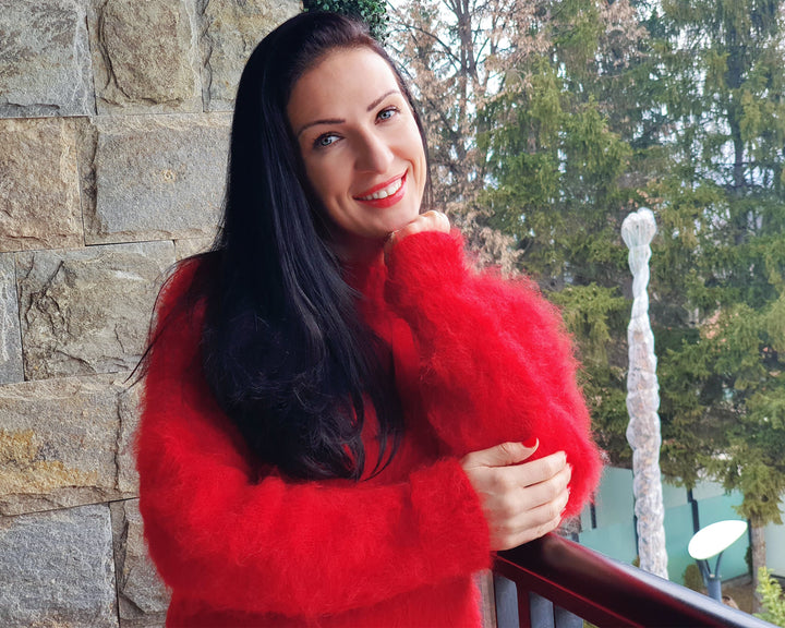 Red Suri Alpaca Sweater, Fluffy Knit Jumper, Non-Mohair Yarn T956