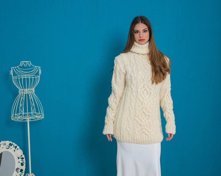 100% Alpaca Cable Knit Sweater, Hand Knitted Chunky Crewneck Jumper  T931