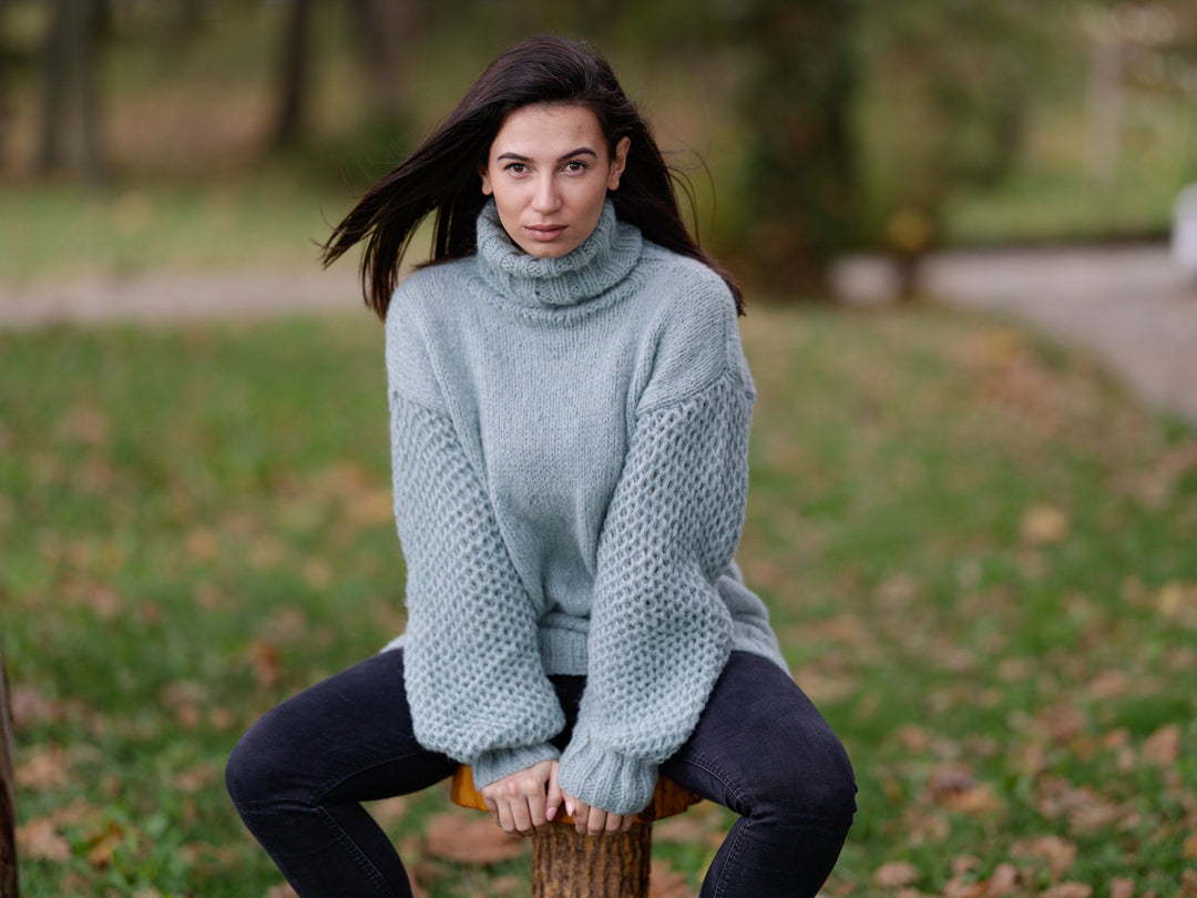 8-Strand Baby Alpaca Sweater, Hand Knitted Extra Soft Chunky Cable Knit Pullover T1132