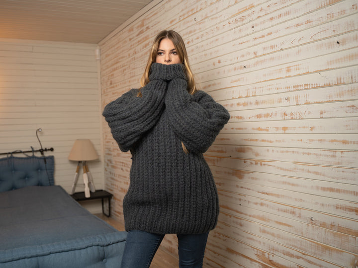 12-Strand Baby Alpaca Sweater, Hand Knitted Extra Soft Chunky English Rib Pullover T1137