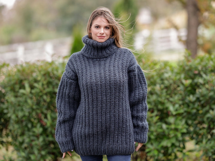 12-Strand Baby Alpaca Sweater, Hand Knitted Extra Soft Chunky English Rib Pullover T1137
