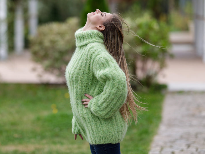 12-Strand Baby Alpaca Sweater, Hand Knitted Extra Soft Chunky English Rib Pullover T1133