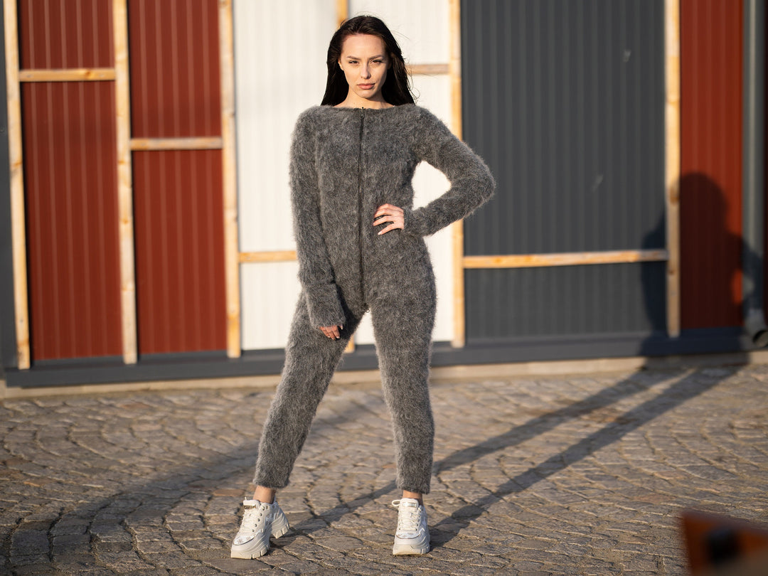 Mohair Catsuit – Hand-Knitted Fluffy Full Body Suit in Stretchable Italian Yarn – T1180