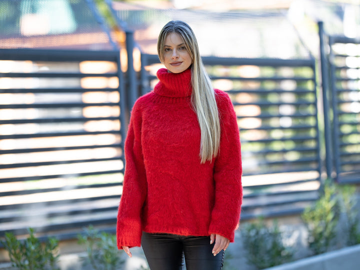 One available in size L, 10 strands of Baby Alpaca and Merino Sweater T1219