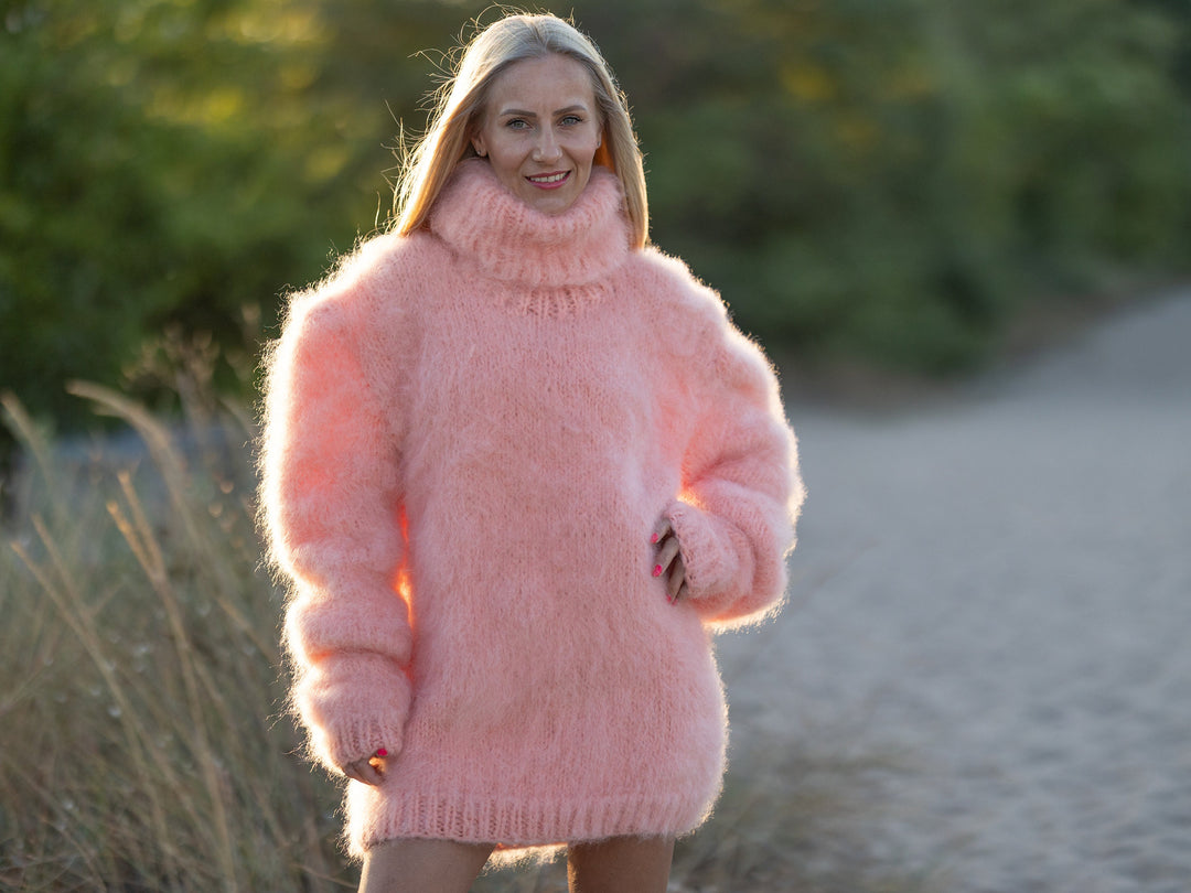 6-Strand Italian Kid Mohair Sweater – Hand-Knitted Fluffy Pullover T1243