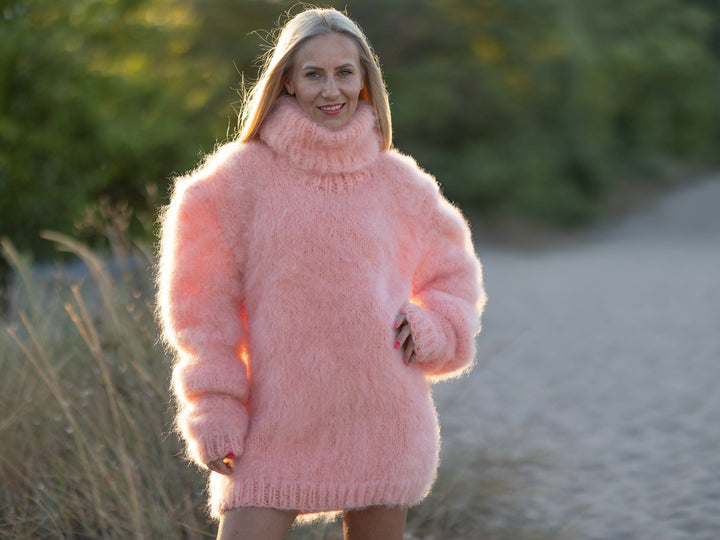 6-Strand Italian Kid Mohair Sweater – Hand-Knitted Fluffy Pullover T1243