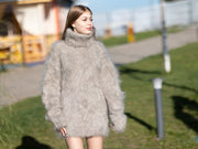 Pull moelleux en mohair italien beige pour enfant, tricoté à la main 4 brins doux et chaud T1258