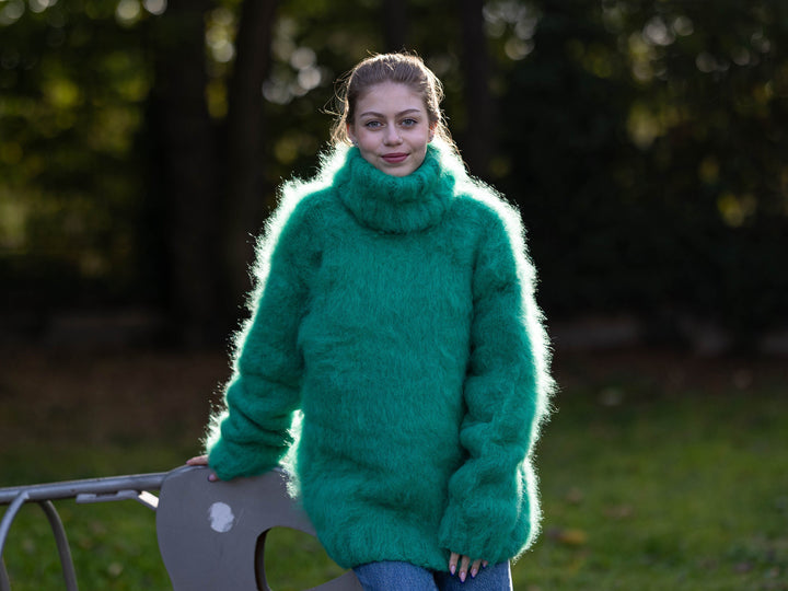 Extra Soft Kid Mohair–Merino Mix Sweater – Hand-Knitted Fluffy Jumper T1277