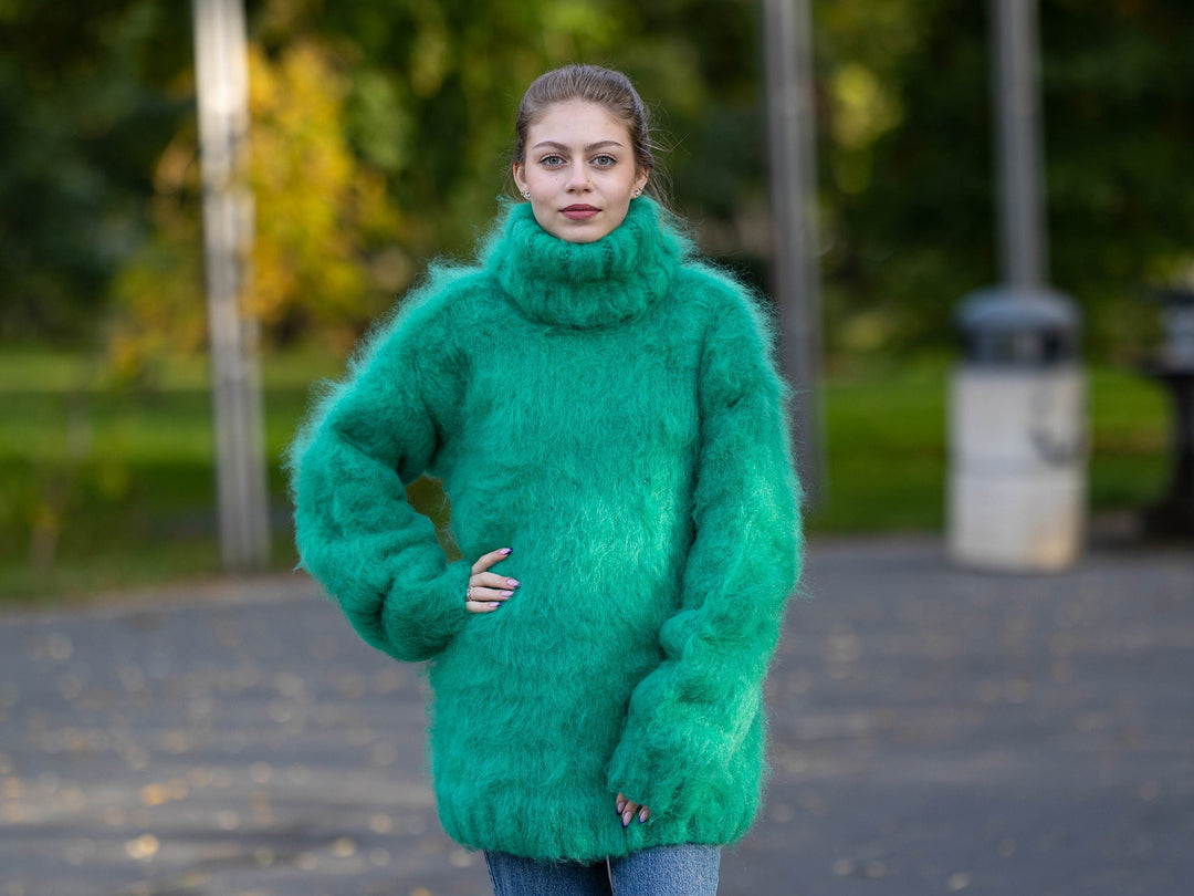 Extra Soft Kid Mohair–Merino Mix Sweater – Hand-Knitted Fluffy Jumper T1277
