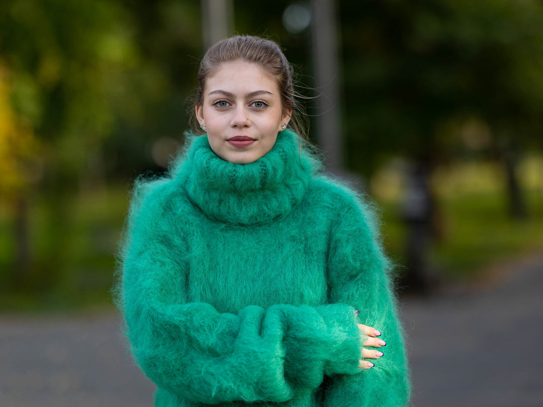 Extra Soft Kid Mohair–Merino Mix Sweater – Hand-Knitted Fluffy Jumper T1277