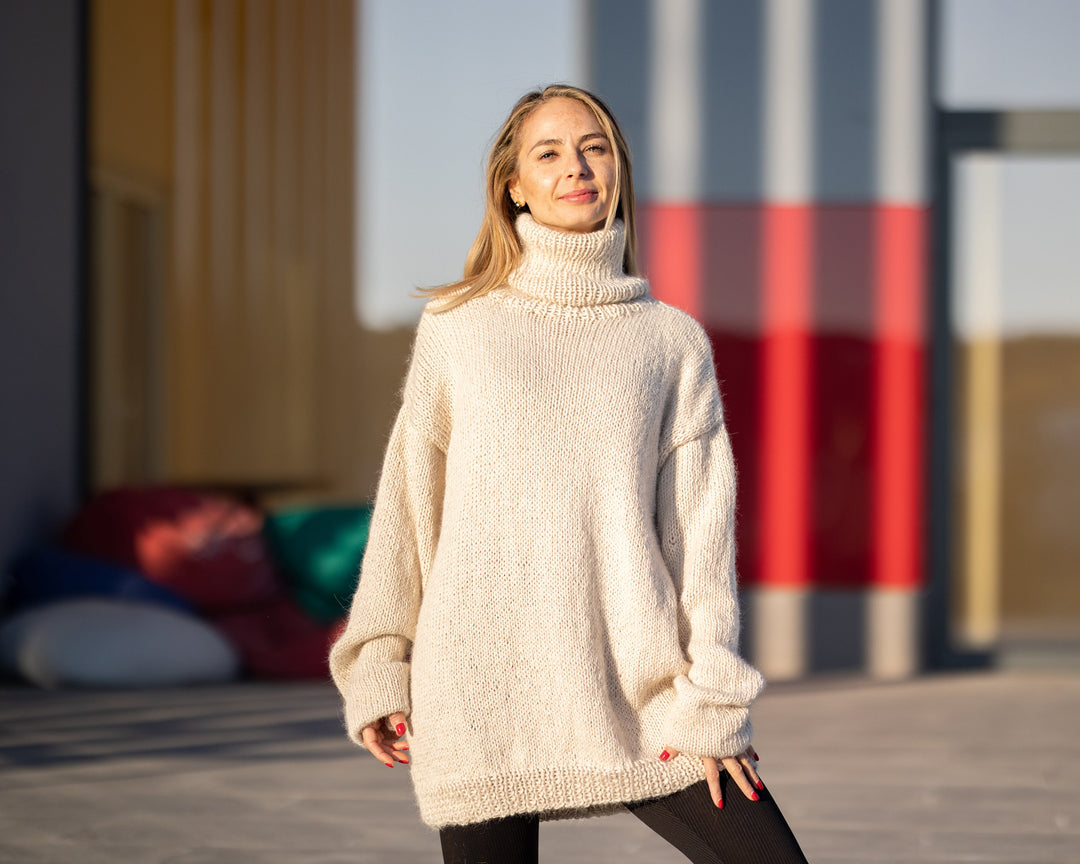 100% Alpaca Sweater, Hand Knitted Soft Crewneck Pullover, Lightweight Warm Wool Jumper T1307