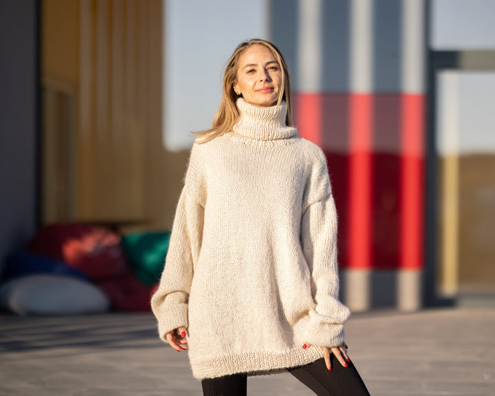 100% Alpaca Sweater, Hand Knitted Soft Crewneck Pullover, Lightweight Warm Wool Jumper T1307