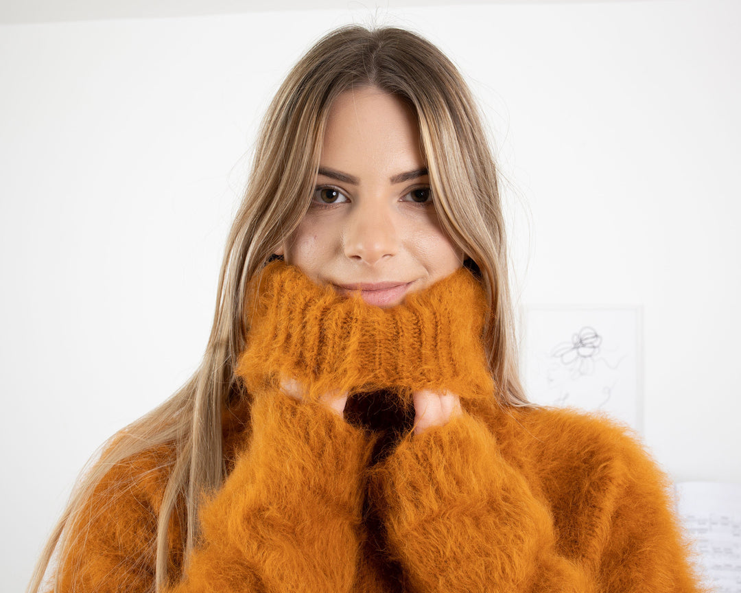 Hairy Suri Alpaca Sweater, Long Haired Soft Wool Pullover T1328