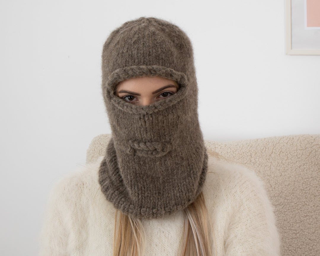 Yak Wool Balaclava – Chunky Hand Knitted Soft Yak Yarn Hood T1342