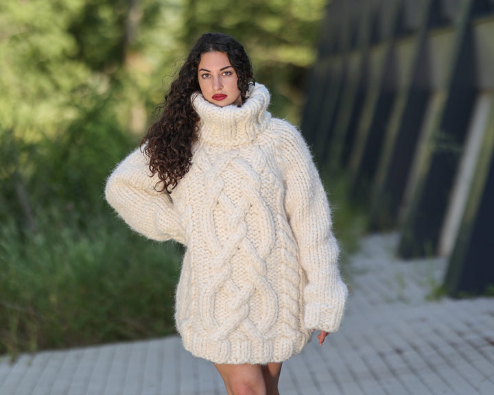 Hand Knitted 50-Strand Alpaca Wool Sweater, Bulky Winter Pullover T1440