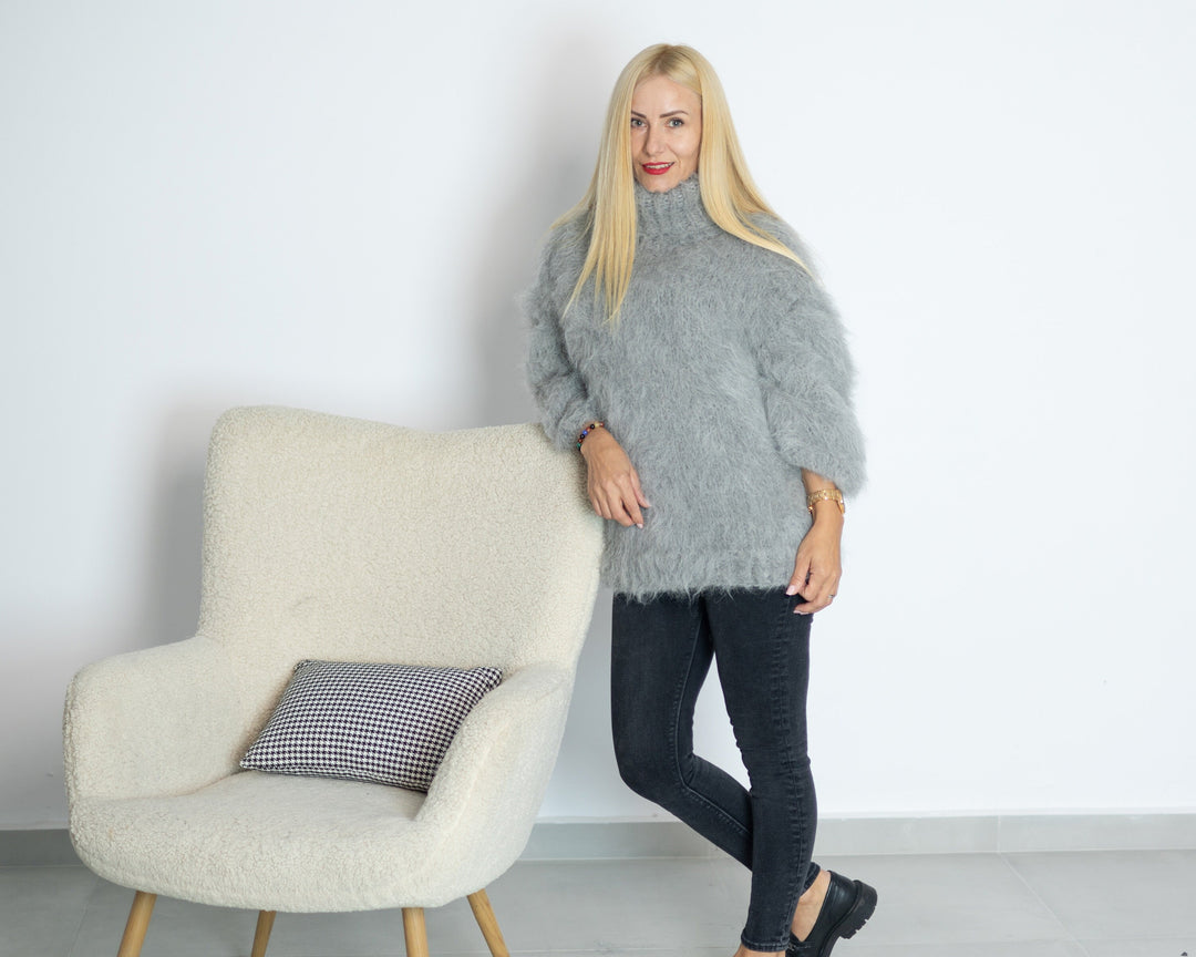 Suri Alpaca Blend Sweater: Fluffy Knit Jumper, Short Sleeves T1509