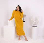 Gelbes Alpaka-Pulloverkleid, handgestricktes flauschiges Rollkragen-Maxikleid T1580