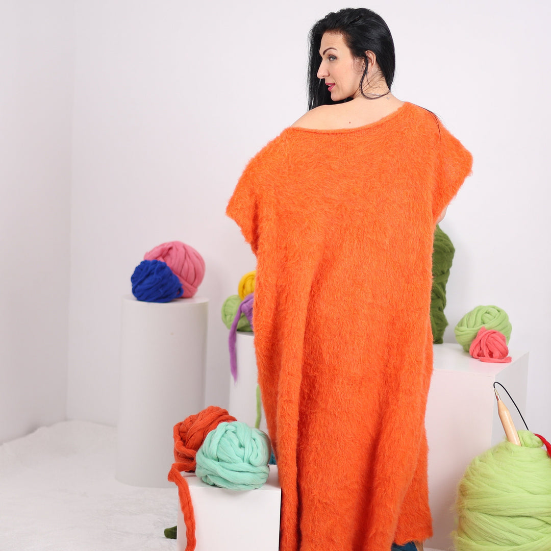 One available Extra Wide Orange Sleeveless Alpaca dress T1611