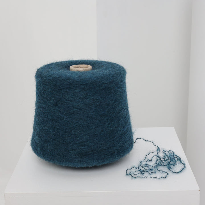 Petrol Yak Merino Yarn Blend: Knitting, Weaving, Crochet (100g / 3.52oz)