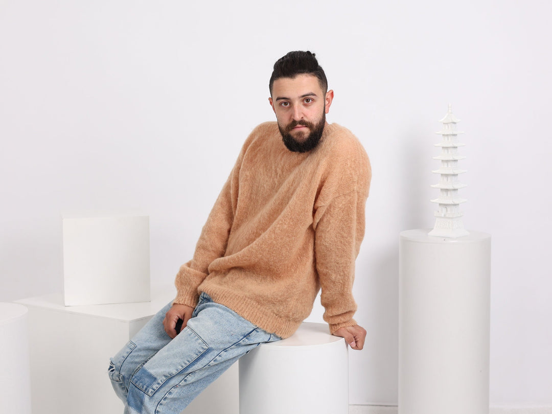 Hand-Knitted Men’s Alpaca Sweater – Extra Soft Wool Jumper T1561