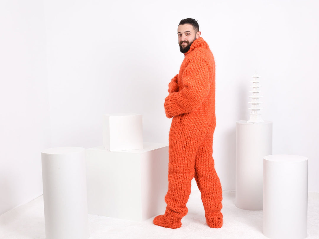 Men’s 60-Strand Alpaca Catsuit – Hand-Knitted Extra Fine Fetish Jumpsuit with Matching Mittens T1648M