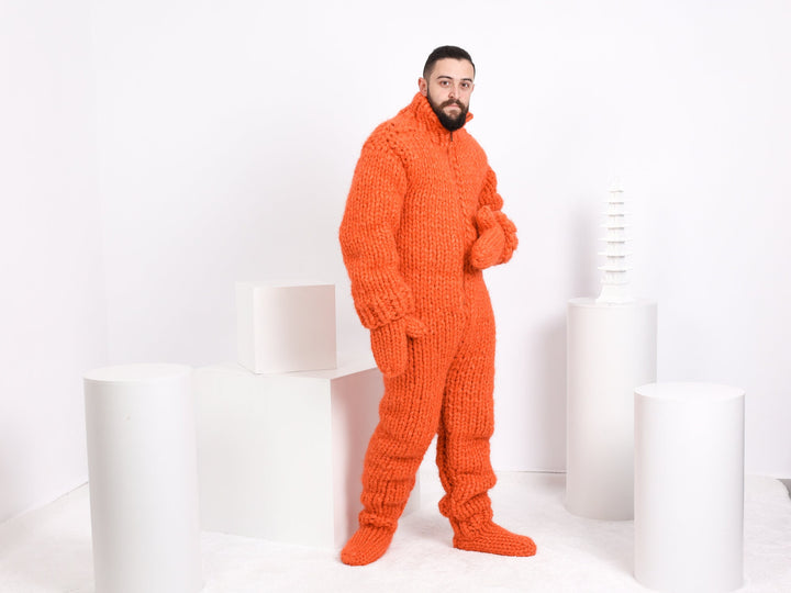 Men’s 60-Strand Alpaca Catsuit – Hand-Knitted Extra Fine Fetish Jumpsuit with Matching Mittens T1648M