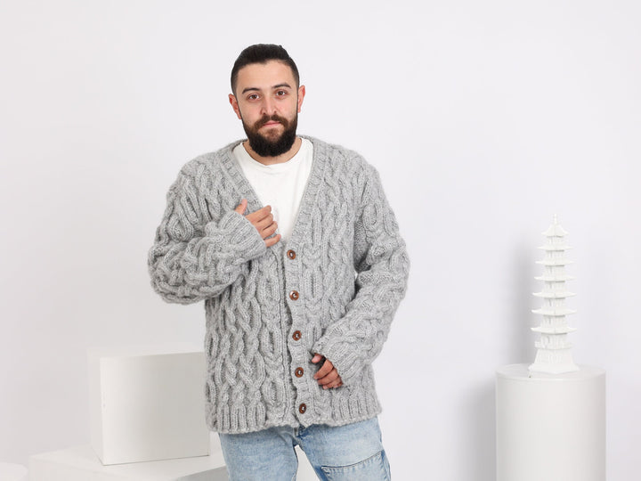 Extra Chunky Gray Cardigan – Hand-Knitted Men’s Jacket in Soft Alpaca  T1644