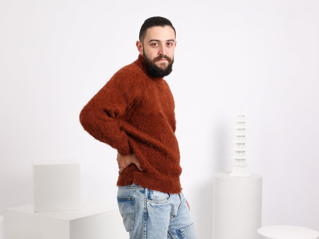 Alpaca Wool Blend Men’s Sweater – Hand-Knitted Cozy Natural Fiber Pullover T1562