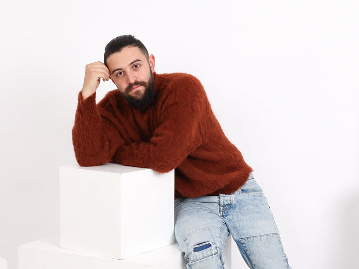 Alpaca Wool Blend Men’s Sweater – Hand-Knitted Cozy Natural Fiber Pullover T1562