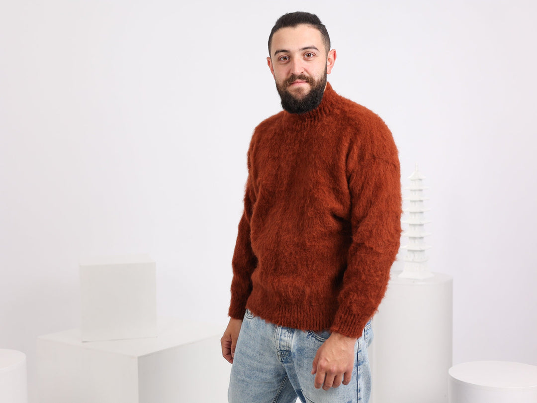 Alpaca Wool Blend Men’s Sweater – Hand-Knitted Cozy Natural Fiber Pullover T1562