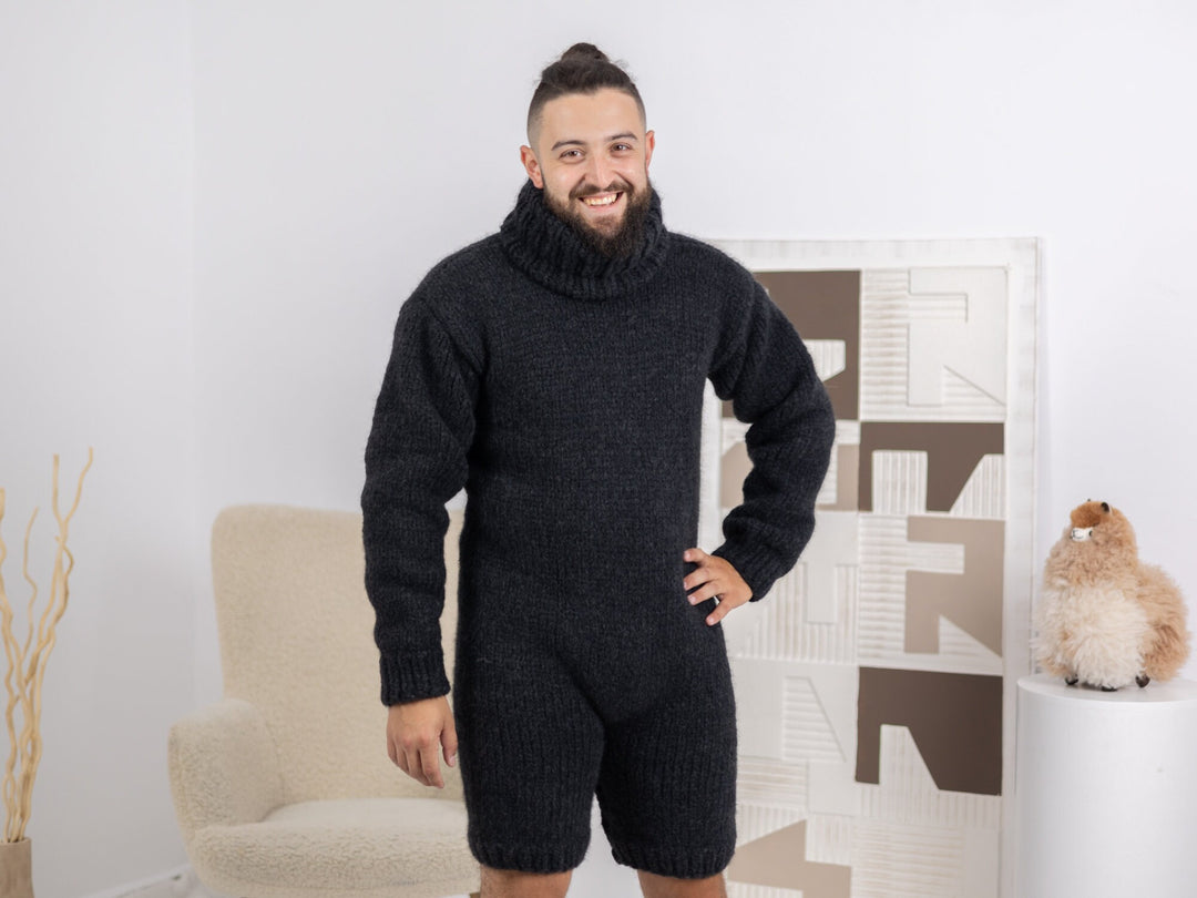 20-Strand Yak Yarn Men’s Catsuit – Hand-Knitted Short Leg Jumpsuit T1685