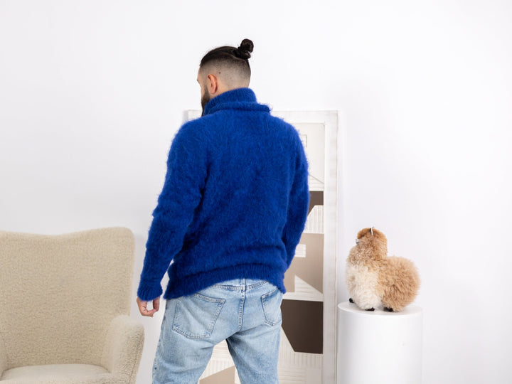 Blue Men’s Alpaca Sweater – Hand-Knitted Fluffy Soft Jumper T1676