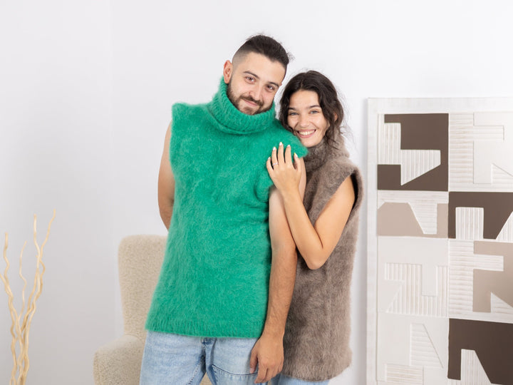 Green Mohair Sweater Vest – Hand-Knitted Sleeveless Men’s Pullover T1679