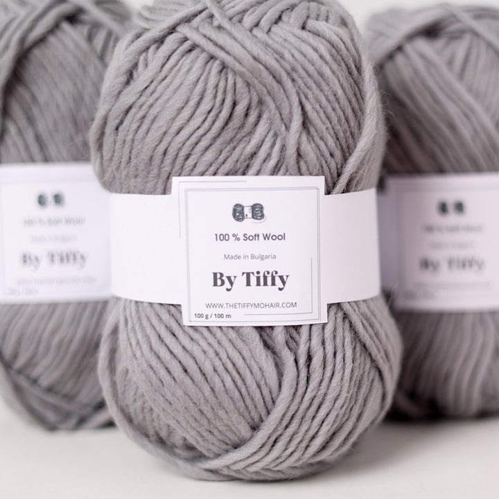 Soft Wool Super Chunky Yarn: Grey Bulky Wool, 100g