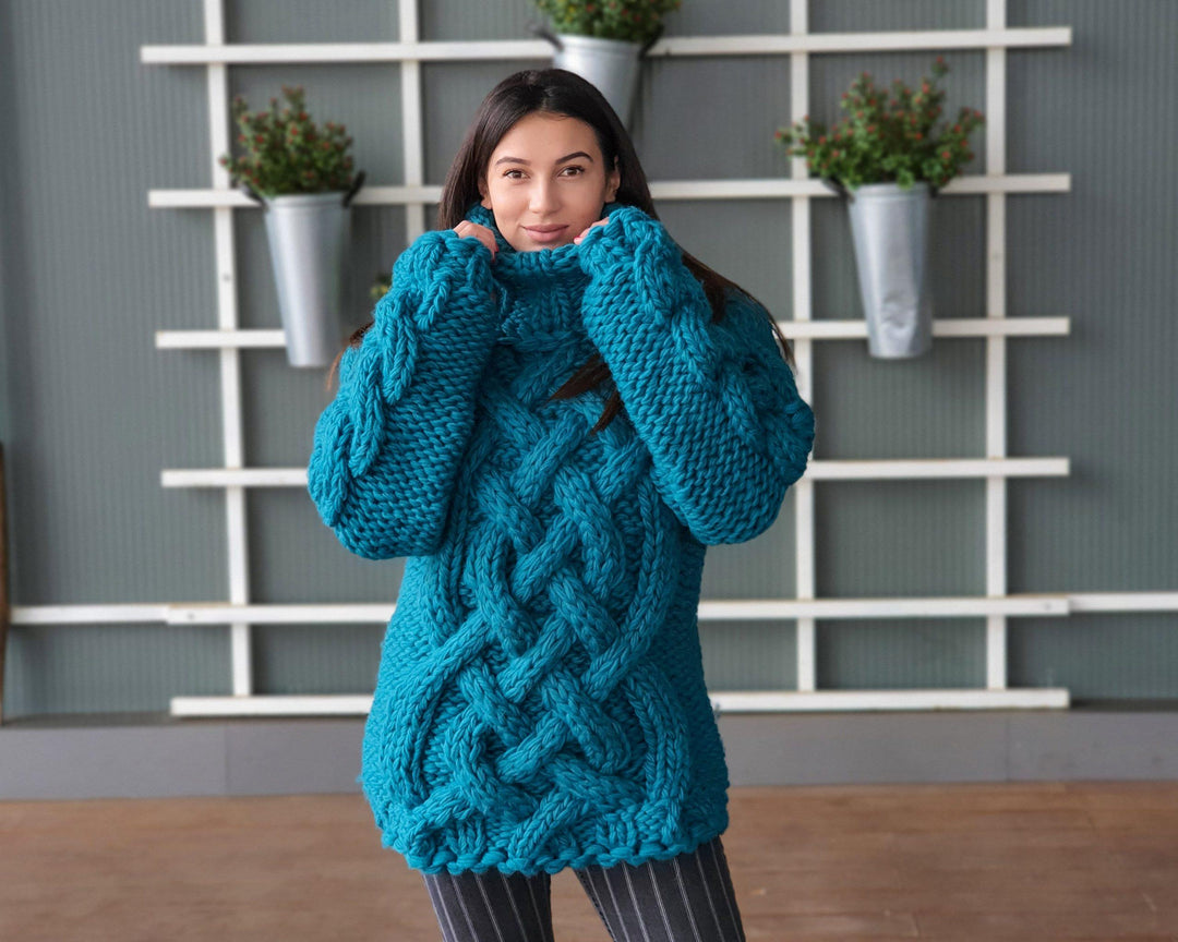 Chunky Sea Green Wool Yarn: Super Bulky Knit & Crochet (100g/100m)