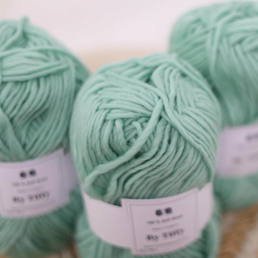 Pale Green Chunky Wool Yarn: 100g Ball