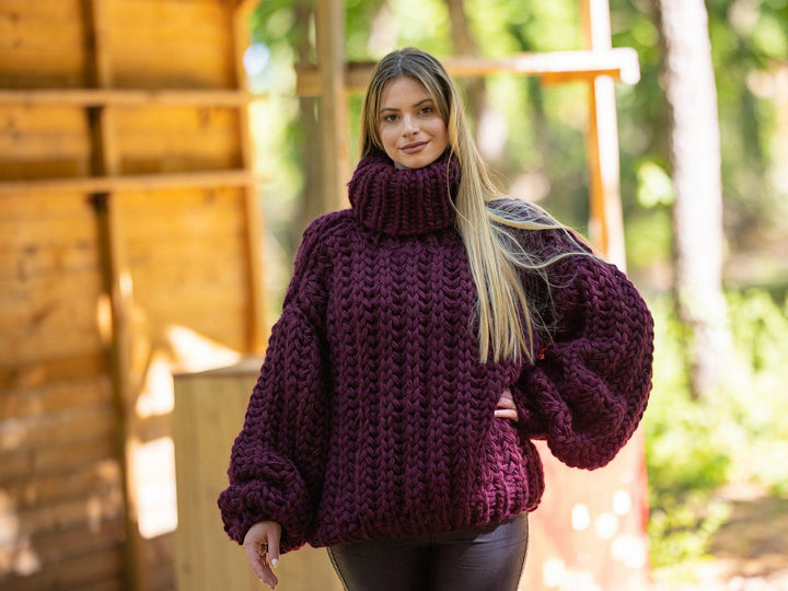 Super Chunky Aubergine Wool Yarn - 100g Ball