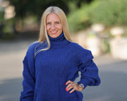 Un disponible en taille 2XL, pull en alpaga bleu tricoté main pour l'hiver T1771