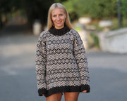 Un disponible en taille 4XL, Pull nordique tricoté à la main avec de la douce laine mérinos T1773