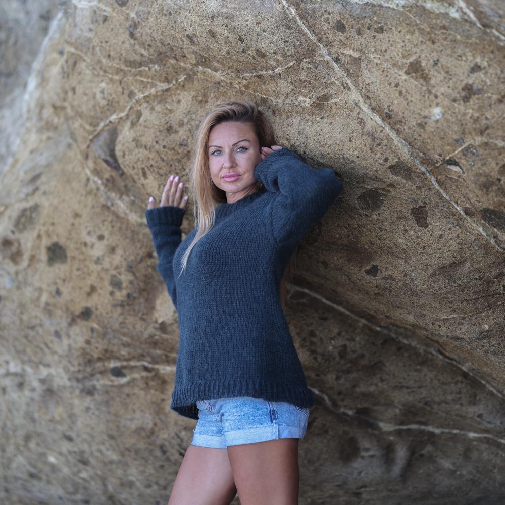 Italian Mohair Alpaca Sweater, Hand Knitted Soft Fuzzy Non Shedding Pullover T1937