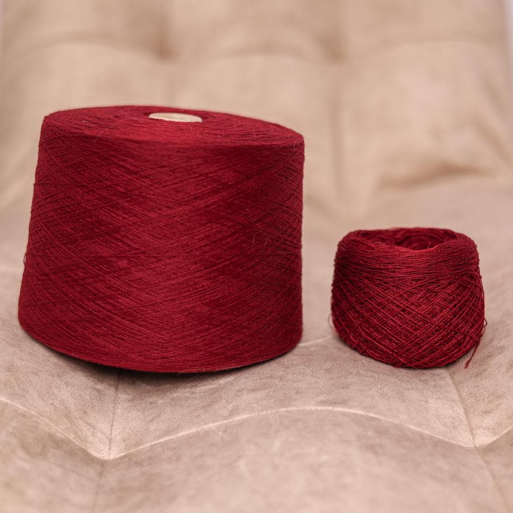 Luxury 100% Cashmere Yarn: Italian Red, Knitting & Weaving, 1400m per 100g