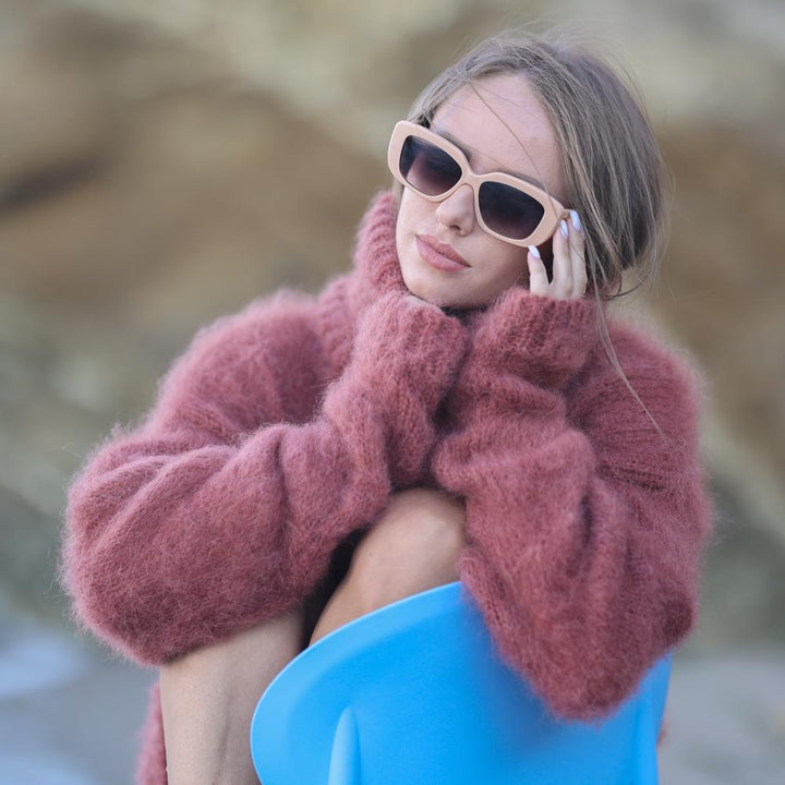 Extra Fluffy Brushed Sweater in Mohair Alpaca Blend, Long Collar 50 cm T1949