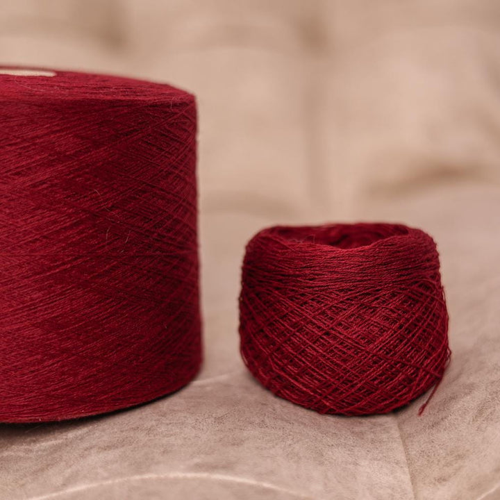 Luxury 100% Cashmere Yarn: Italian Red, Knitting & Weaving, 1400m per 100g