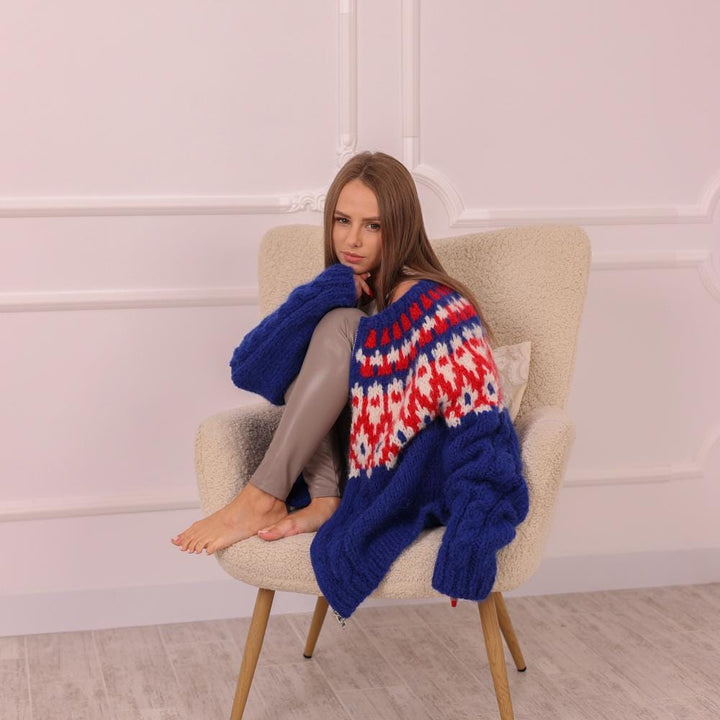 One available in size 8XL , Alpaca cardigan with Icelandic pattern 2003