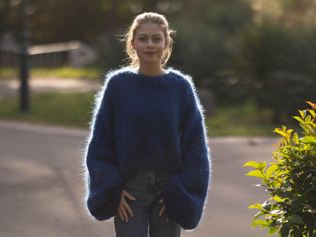 Soft Loose-Knit Mohair Sweater – Hand-Knitted Oversized Cozy Pullover T1270