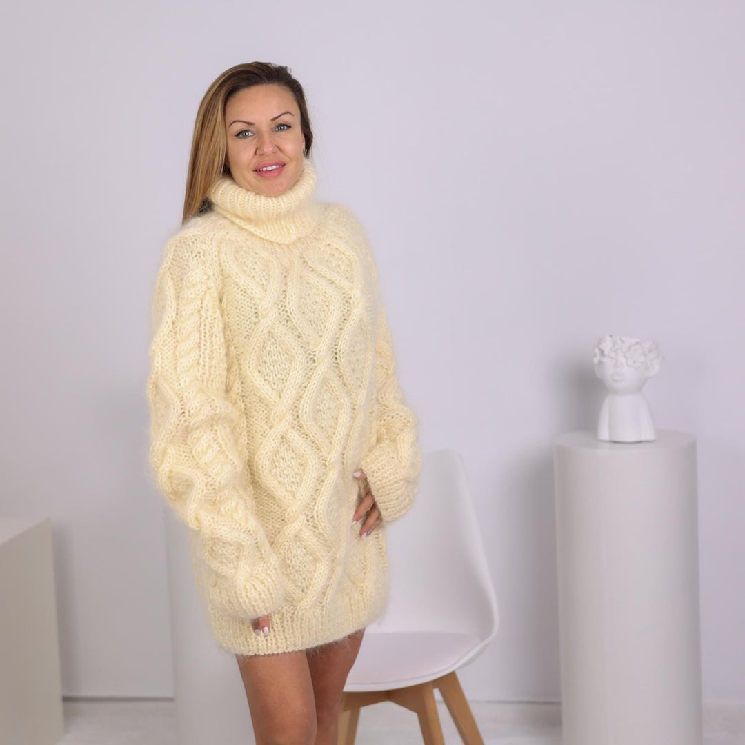 Cream Chunky Mohair Sweater – Hand-Knitted Thick Oversized Turtleneck Pullover Tunic T1793