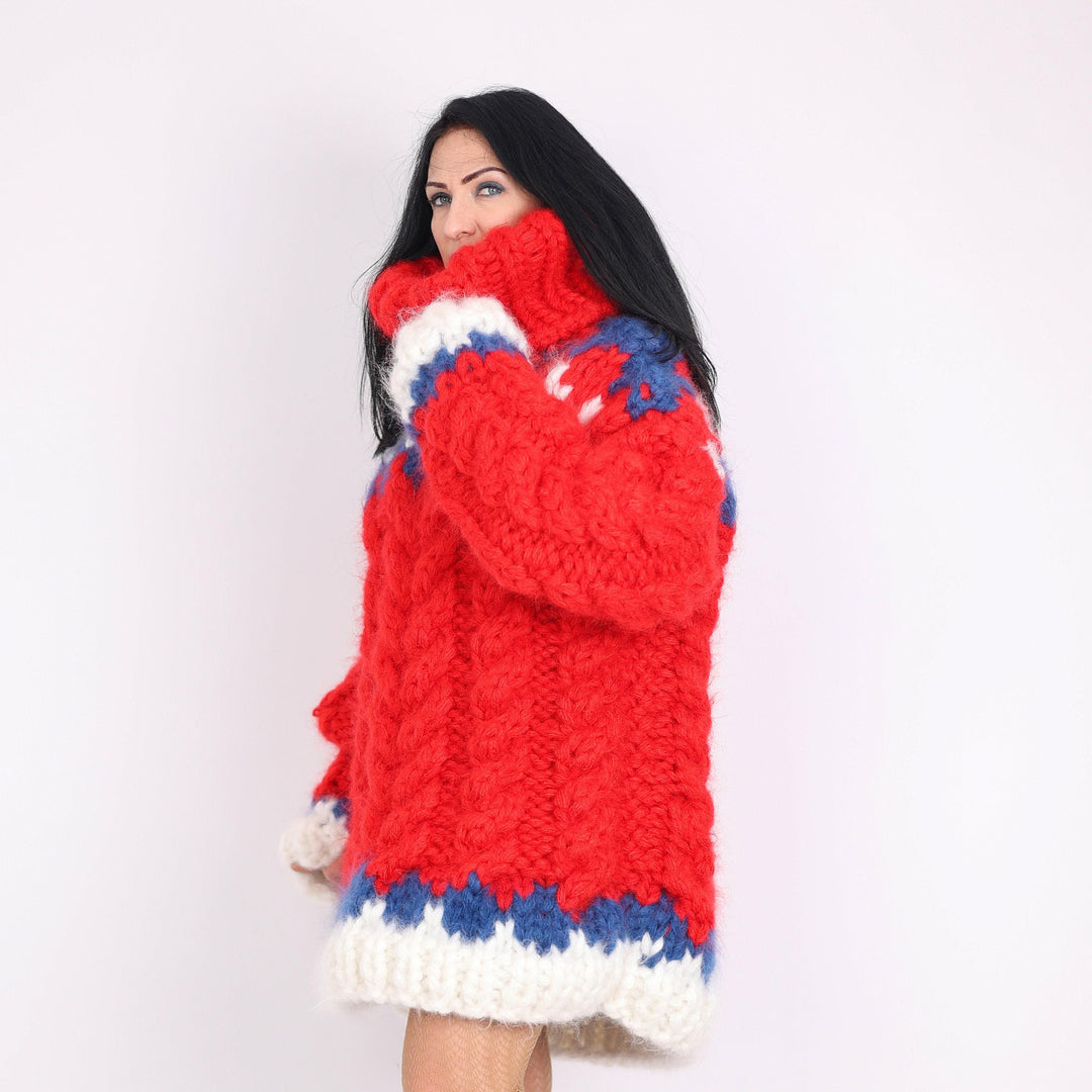 Icelandic Mohair Sweater – 4–5 kg 15-Strand Hand-Knitted Chunky Nordic Long Turtleneck Jumper T1614