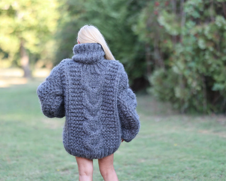 20-Strand Thick Mohair Sweater – Hand-Knitted Blue Chunky Cable Knit Jumper T1461