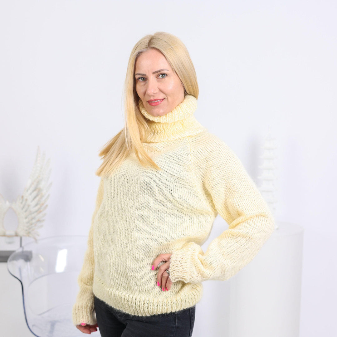 Hand-Knitted Cream Mohair Sweater – Fluffy Fuzzy Turtleneck Jumper T1652